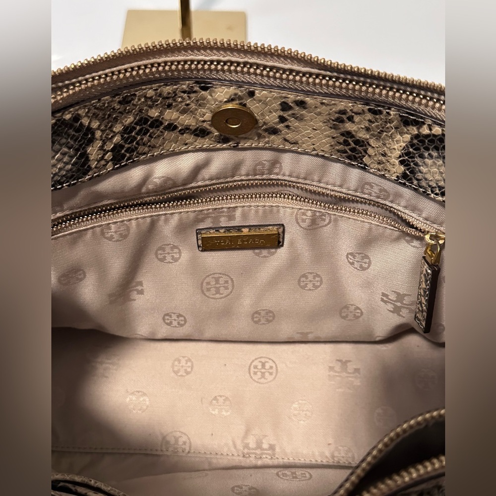 Tory Burch Tory Burch Beige Python Embossed Leath… - image 6